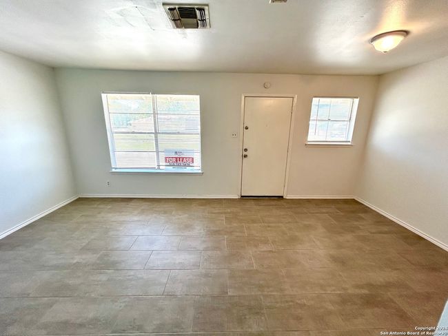 APT-5 - 643 W Summit Ave, Condo with 1 bedrooms, 1 bathrooms and null parking in San Antonio TX | Image 6