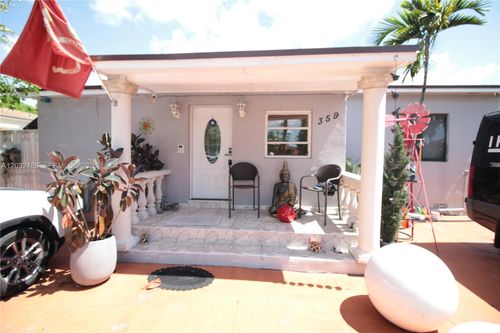 359 E 12th St, Hialeah, FL, 33010-3507 | Card Image