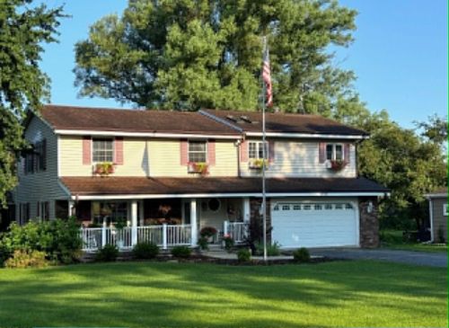 8138 205th Avenue Avenue, Bristol, WI, 53104 | Card Image