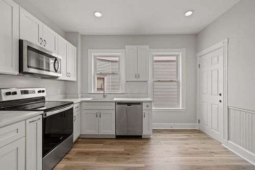 2-16 Leslie St, Boston, MA, 02122-1275 | Card Image