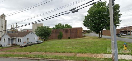 207 E 2nd Street, Newton, NC, 28658 | Card Image