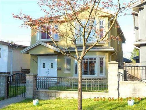 {{alt}} | Card Image