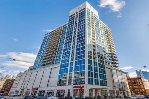 610-757 Orleans St, Chicago, IL, 60654-3519 | Card Image