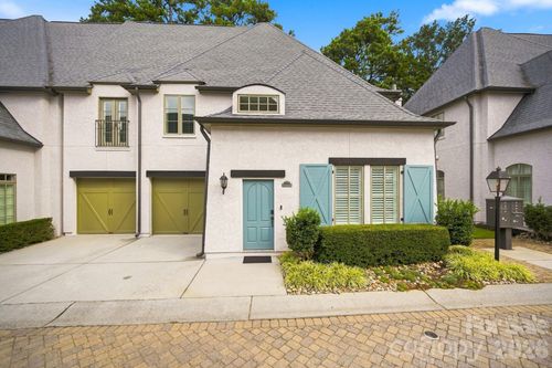 8813 Provence Village Ln, Charlotte, NC, 28226-5218 | Card Image