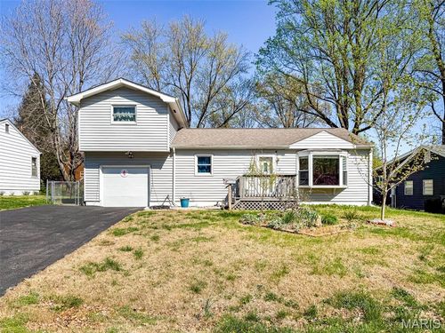 4 Marlo Dr, Belleville, IL, 62226-6535 | Card Image