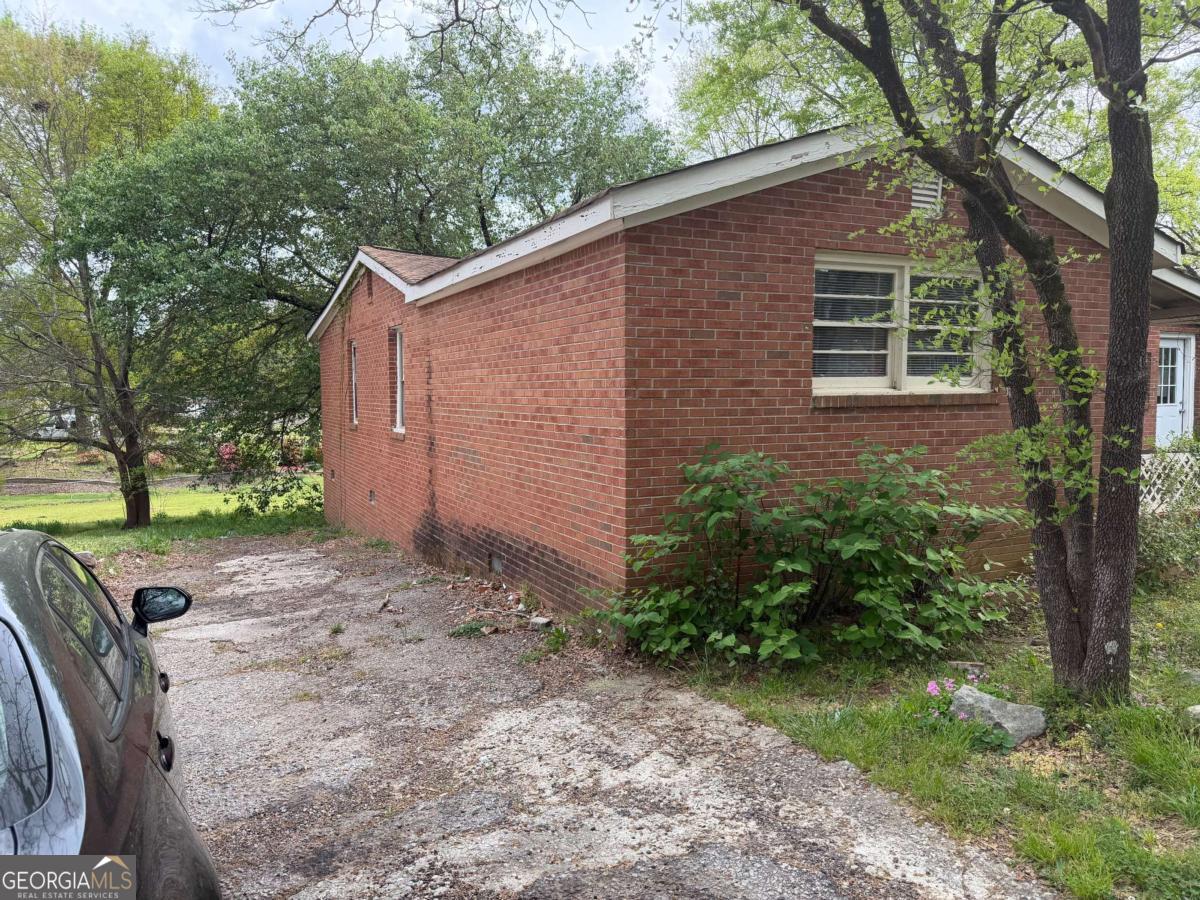 Residential in Lithonia 4