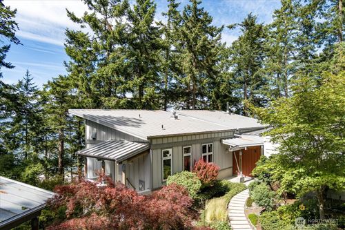 222 Rhodena Dr, Coupeville, WA, 98239-9524 | Card Image