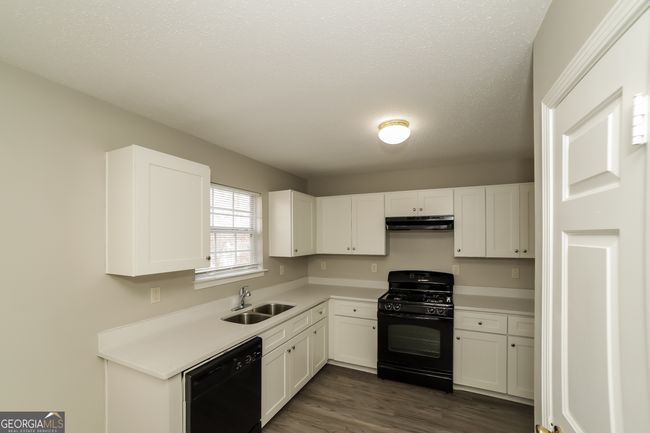 1156 Misty Meadows Ln, House other with 3 bedrooms, 2 bathrooms and 2 parking in Hampton GA | Image 4