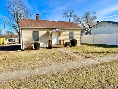 305 S Campbel Street, Edina, MO, 63537 | Card Image