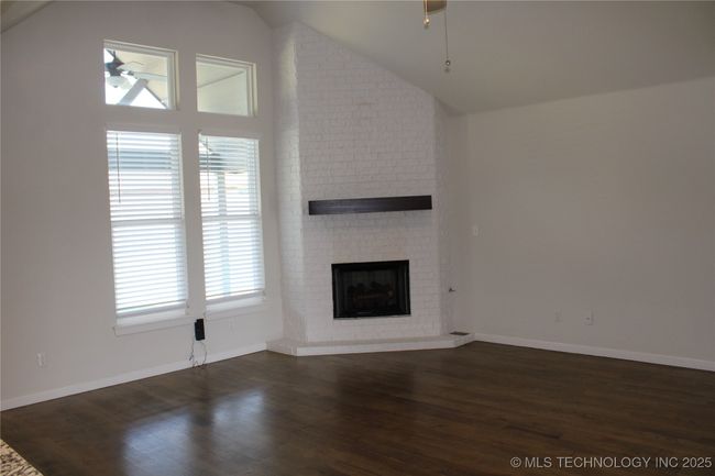7906 Chestnut Ave, House other with 3 bedrooms, 2 bathrooms and null parking in Broken Arrow OK | Image 7