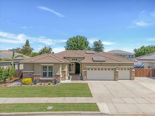 2948 W Clinton Ct, Visalia, CA, 93291-8538 | Card Image