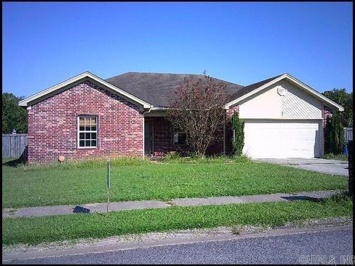 100 Corbin Cir, Cabot, AR, 72023-7733 | Card Image