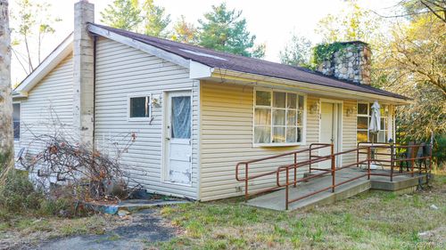 94 Mount Meenagha Rd, Ellenville, NY, 12428-5006 | Card Image