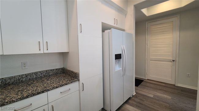 117 - 38 E Serene Ave, Condo with 2 bedrooms, 2 bathrooms and null parking in Las Vegas NV | Image 5