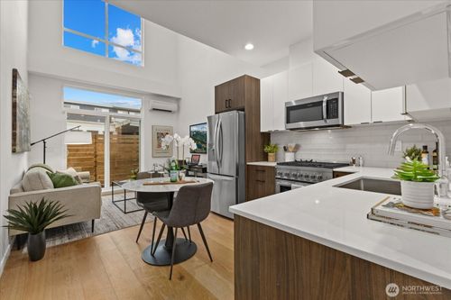 h-5439 California Ave Sw, Seattle, WA, 98136-1512 | Card Image