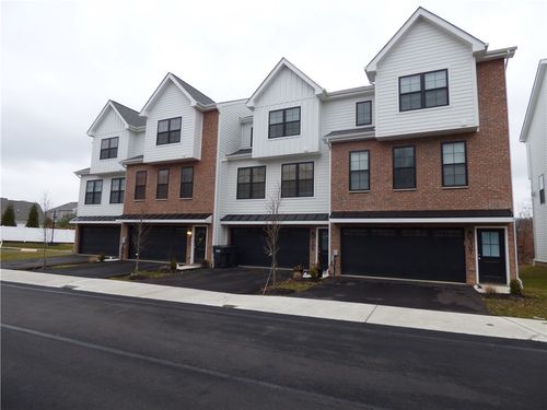 307 Thurgood Dr, Warrendale, PA, 15086-1104 | Card Image