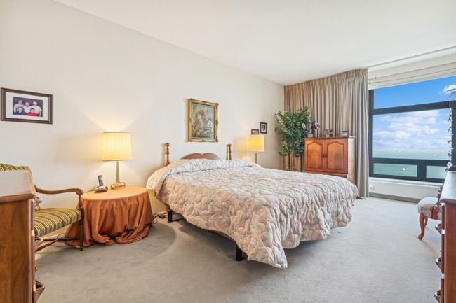 1305 - 680 N Lake Shore Dr, Condo with 3 bedrooms, 3 bathrooms and 1 parking in CHICAGO IL | Image 13