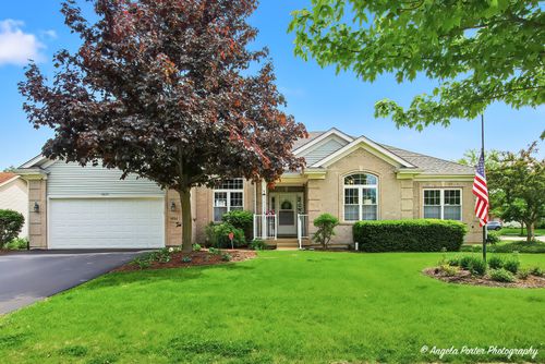 4641 4th St, Winthrop Harbor, IL, 60096-1903 | Card Image