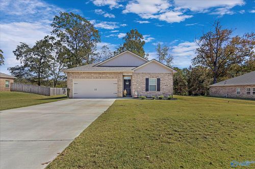 518 Wolf Trace Ln Sw, Hartselle, AL, 35640-3901 | Card Image