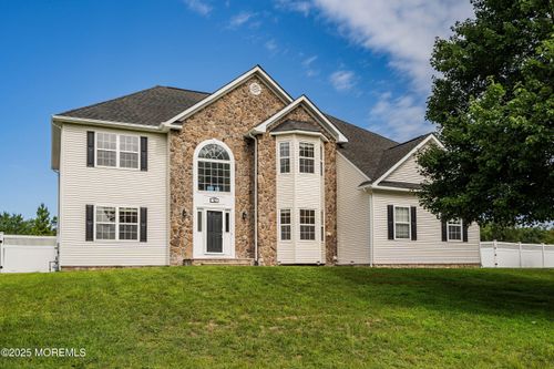 10 Etty Ct, Manchester, NJ, 08759-5918 | Card Image
