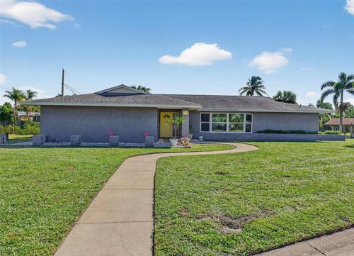 1040 Carrigan Blvd, Merritt Island, FL, 32952-5052 | Card Image