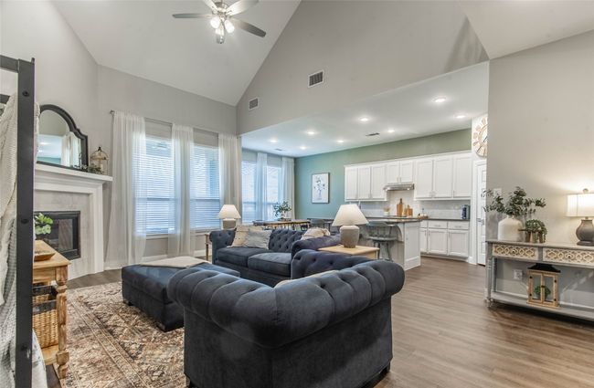 Living Area | Image 14