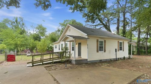 3215 Clopton St Sw, Huntsville, AL, 35805-4635 | Card Image