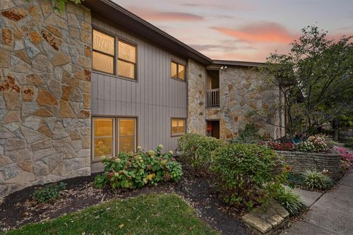 3163 Griggsview Ct, Columbus, OH, 43221-4614 | Card Image