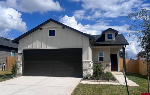 622 Amber Falls Dr, Montgomery, TX, 77356-2334 | Card Image