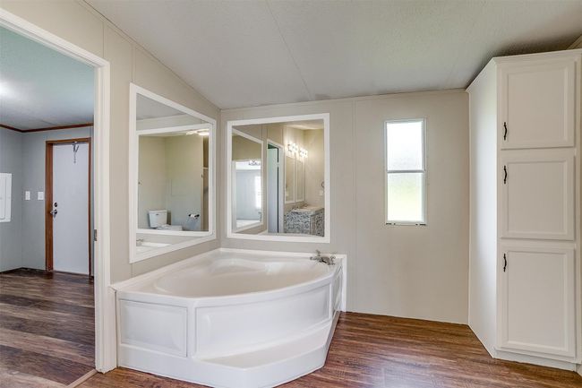 129 Clay Ct, House other with 3 bedrooms, 2 bathrooms and null parking in Springtown TX | Image 26