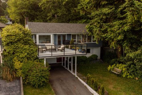 1082 Calverhall St, North Vancouver, BC, V7L1Y3 | Card Image