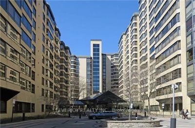 211 St Patrick St, Condo with 3 bedrooms, 2 bathrooms and 1 parking in Toronto ON | Image 1