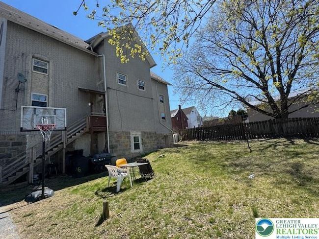 16 4 Th St, Condo with 0 bedrooms, 0 bathrooms and 20 parking in Slatington PA | Image 9