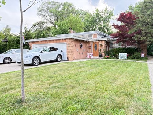 245 Sunset Dr, Wilmette, IL, 60091-3026 | Card Image