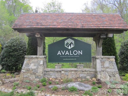 lot-17-000 Signature Row Blvd, Waynesville, NC, 28785 | Card Image