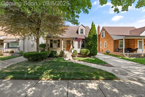 24154 Chicago St, Dearborn, MI, 48124-3262 | Card Image