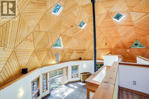 5631 Longbeach Rd, Nelson, BC, V1L6N9 | Card Image