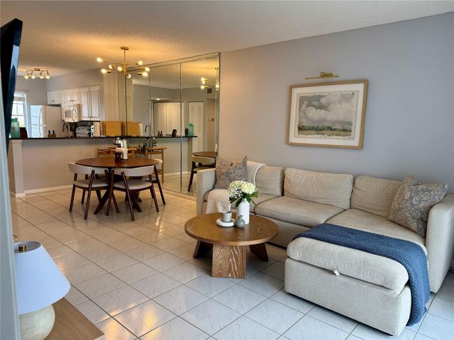 APT-408 - 2222 N Cypress Bend Dr, Condo with 2 bedrooms, 2 bathrooms and null parking in Pompano Beach FL | Image 6