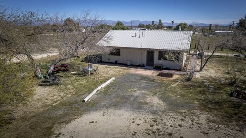 7920 Neal Ranch Rd, Inyokern, CA, 93527-2157 | Card Image