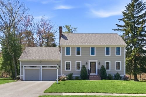 7 Tanglewood Rd, East Walpole, MA, 02032-1357 | Card Image