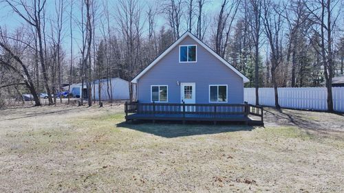 3860 Tower Hill Rd, Houghton Lake, MI, 48629-9072 | Card Image