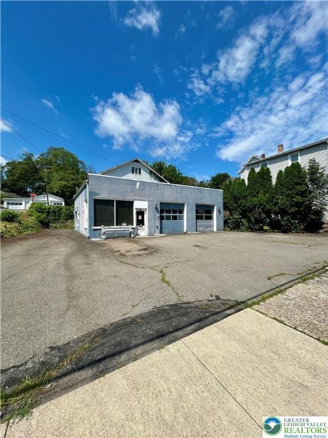 603 Shawnee St, Condo with 3 bedrooms, 2 bathrooms and null parking in Roseto PA | Image 6