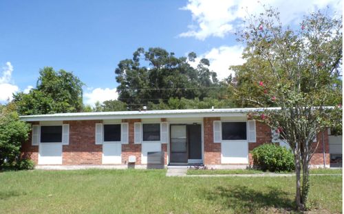 131 Se Olustee Ave, Lake City, FL, 32025-6396 | Card Image
