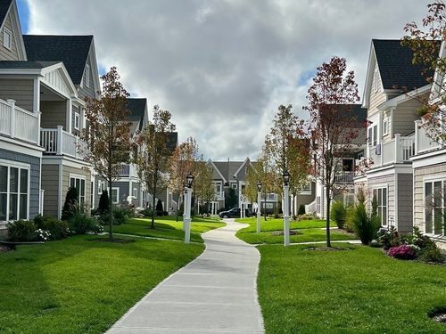 8 Hazelnut Ave, Plymouth, MA, 02360-5493 | Card Image