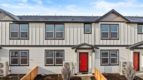 62737 Eagle Road, Bend, OR, 97701 | Card Image