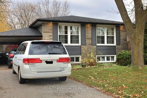 285 Bartley Bull Pky, Brampton, ON, L6W2L2 | Card Image
