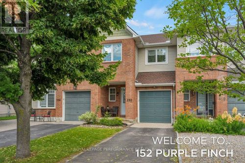 152 Purple Finch Crescent, Ottawa, ON, K1T4G9 | Card Image
