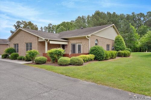 148 Glenwood Cir, South Hill, VA, 23970-7000 | Card Image