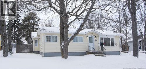 205 Canterbury Ave, Riverview, NB, E1B2R6 | Card Image