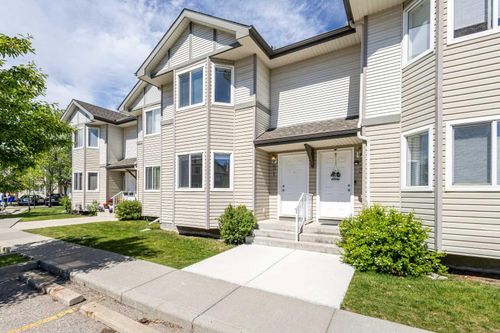 51 Royal Birch Villas Nw, Calgary, AB, T3G5V2 | Card Image